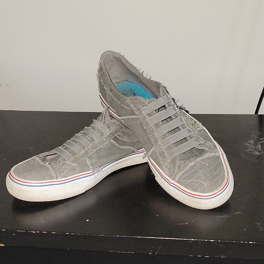 Lowfish Greenish Gray Casual Sneakers